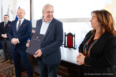 zdjęcie z rozdania promes na realizację program&oacute;w społecznych, fot. Grzegorz Bukała, Urząd Miasta Rzeszowa